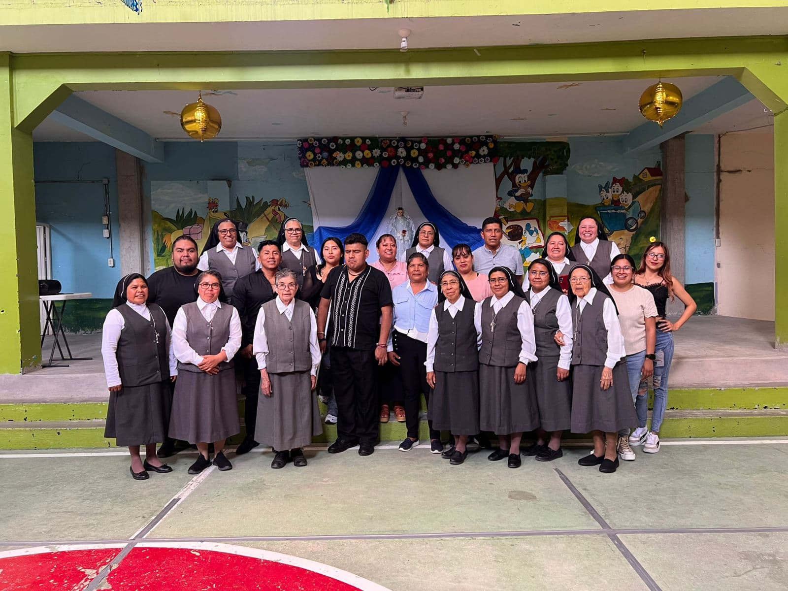 Dos comunidades educativas